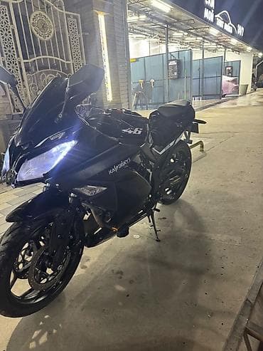 дордой скутер: Спортбайк Kawasaki, 250 куб. см, Бензин — 1