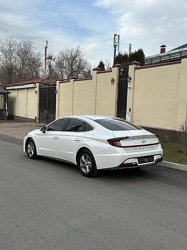 Продажа авто: Hyundai Sonata: 2020 г., 2 л, Автомат, Бензин, Седан — 2