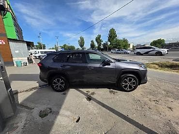 4 7: Toyota RAV4: 2022 г., 2.5 л, Автомат, Бензин, Внедорожник — 4