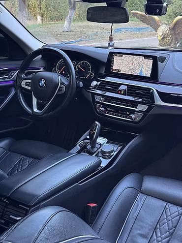 битая машина: BMW 5 series: 2019 г., 2 л, Автомат, Бензин, Седан — 9