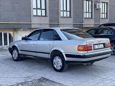 w210 4 2: Audi 100: 1993 г., 2.3 л, Ручные, Бензин, Седан — 5