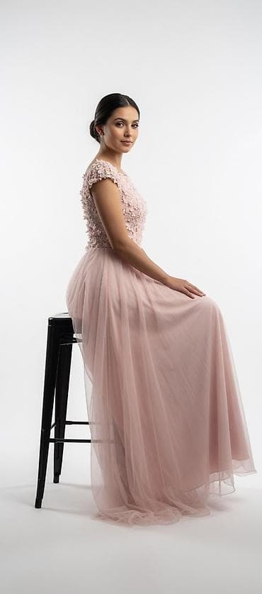 часы fenix 7x: Вечернии платьи в отличном состоянии 🌸 Надевалось 1 раз на мероприятие — 2