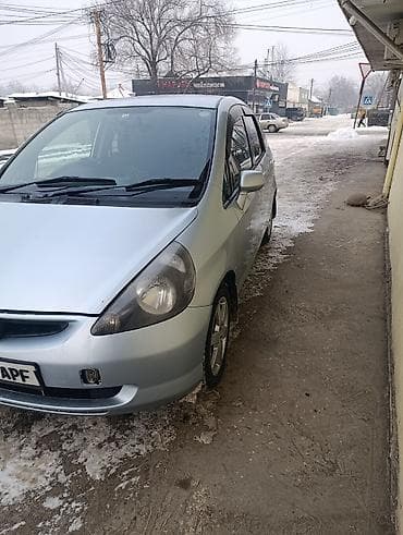 купить машину хэтчбек: Honda Fit: 2003 г., Автомат, Бензин, Хэтчбэк — 9