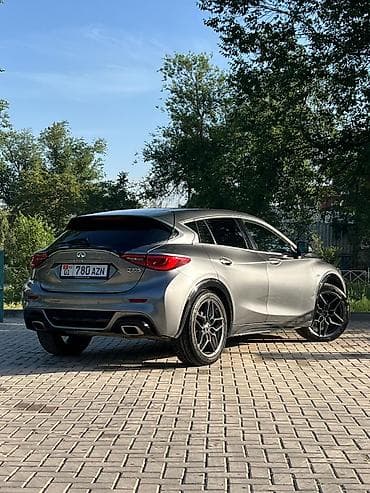 Infiniti : 2017 г., 2 л, Автомат, Бензин, Хэтчбэк — 2