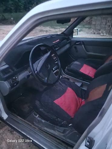 клей для фар: Mercedes-Benz W124: 1986 г., 2.3 л, Механика, Дизель, Седан — 6