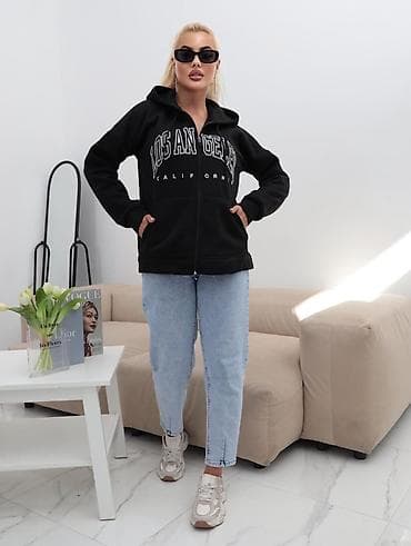 Толстовки, худи: Продаю неликвид худи 2 модели, размер 42'44'46'48'50'52 . Цвета — 4