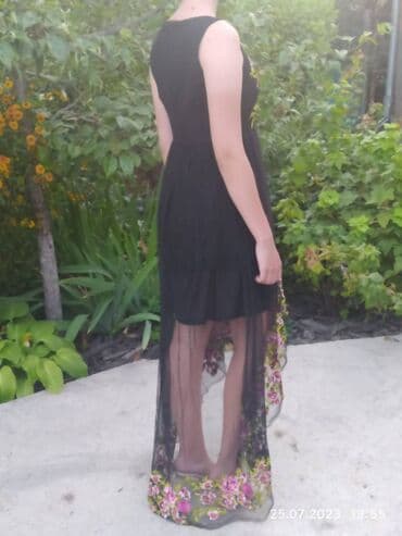 коктейльное платье большого размера: Платья б/у 44-46 размер (одевали один раз). Цена 1 000 сом — 3