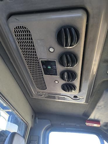 на мерс 210: Эвакуатор, Mercedes-Benz, 1998 г., Ломаная — 9