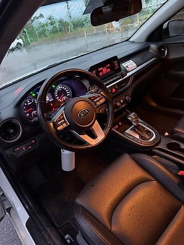 cera: Kia K3: 2021 г., Бензин, Седан — 9