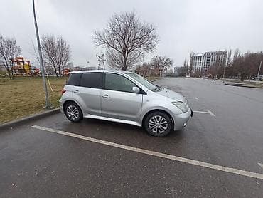 bmw 2002: Toyota Ist: 2002 г., 1.5 л, Автомат, Бензин, Хэтчбэк — 3