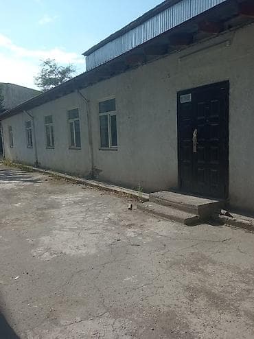 Сдаю помещения 650кв/м, два этажа, свежий ремонт. Туалет, душ, охрана