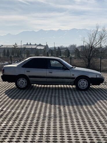 Продажа авто: Mazda 626: 1988 г., 2 л, Механика, Бензин, Седан — 9