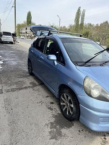 Honda Fit: 2002 г., 1.3 л, Бензин, Хэтчбэк