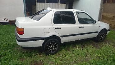 dodge chalanger: Volkswagen Vento: 1992 г., 1.8 л, Автомат, Седан — 3