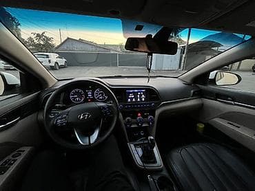 chevrolet cobolt: Hyundai Elantra: 2019 г., Автомат, Бензин, Седан — 3
