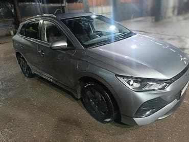 степ эреф 1: BYD E2: 2024 г., Электромобиль, Кроссовер — 6