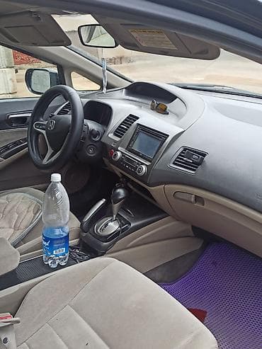 82 1: Honda Civic: 2006 г., 1.6 л, Автомат, Бензин, Седан — 4