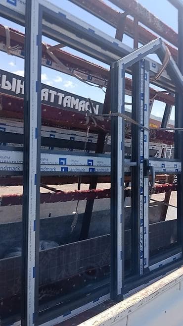 москитные сетки внутренние: Алюминиевое окно на заказ, Тип окна: Балконные, Декоративные особенности: Декоративный переплет, Без рассрочки — 5