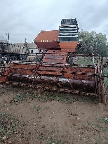 васход 3 м: Зерноуборочный комбайн «НИВА СК5» с жаткой. Описание: - Полный — 4