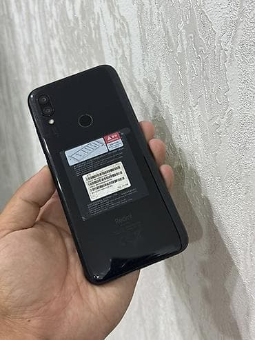 Redmi, Redmi 7, Б/у, 32 ГБ, цвет - Черный, 2 SIM