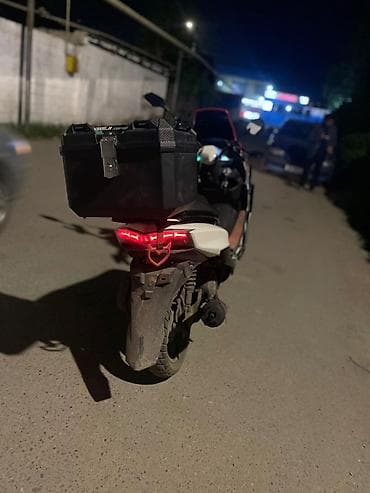 Макси-скутер Yamaha, 150 куб. см, Бензин, Б/у — 2