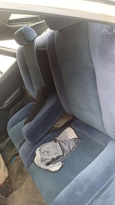 труено ае86: Toyota Carina: 1992 г., 1.6 л, Механика, Бензин, Лифтбек — 5