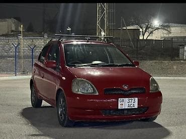 Toyota Vitz: 2000 г., Хэтчбэк