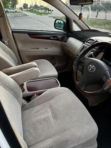 Унаа сатуу: Toyota Ipsum: 2002 г., 2.4 л, Автомат, Вэн/Минивэн — 5