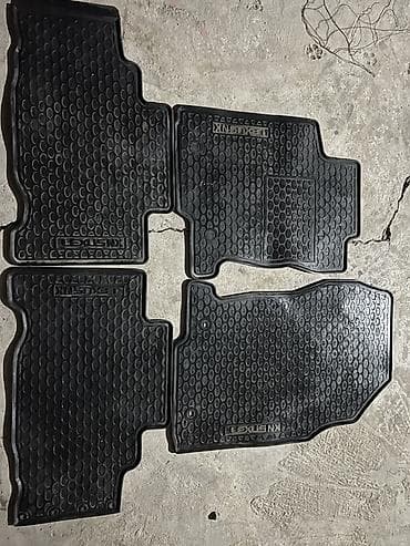 чехлы на приус: Родные Резиновые Полики Для салона Lexus, цвет - Черный, Новый — 4
