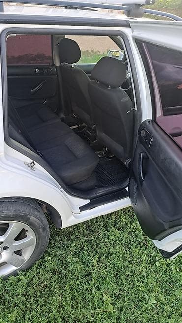 купить колесный экскаватор бу: Volkswagen Golf: 2003 г., 2 л, Механика, Газ, Универсал — 4