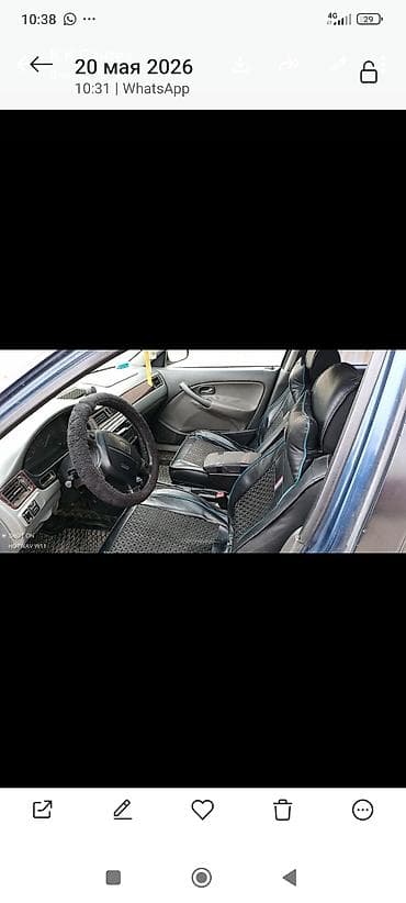 civic: Honda Civic: 1994 г., 1.4 л, Автомат, Бензин, Седан — 3