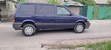 автомобиль крайслер: Chrysler Voyager: 1996 г., Ручные, Бензин, Минивэн — 3
