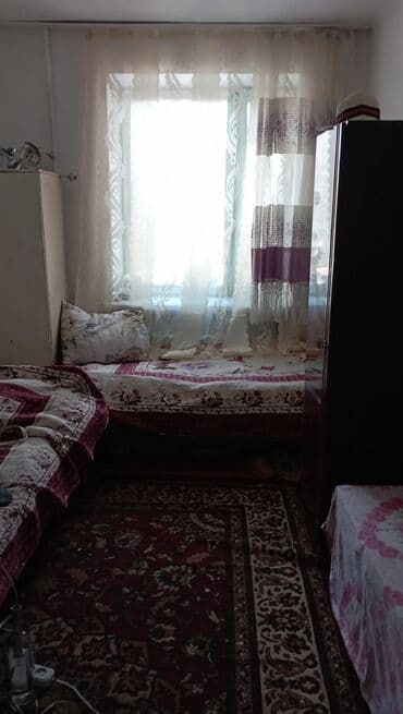 сдам дом: Сдаётся комната в квартире. - Мебель: односпальная кровать, шкаф для — 3