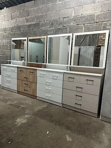 Туалетный столик, С зеркалом, цвет - Белый, ЛДСП