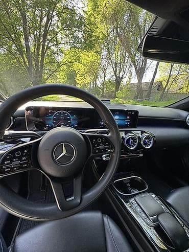 audi a3: Mercedes-Benz A-Class: 2020 г., 2 л, Автомат, Бензин, Седан — 10