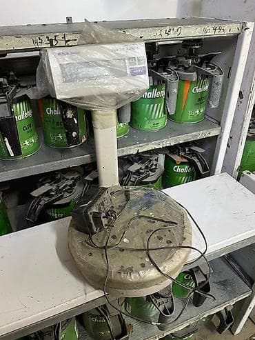 Автосервисное оборудование: Система для подбора и дозирования автомобильных эмалей. Состав: - — 3