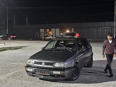 x trail: Volkswagen Golf: 1993 г., 1.6 л, Ручные, Бензин, Хэтчбэк — 4