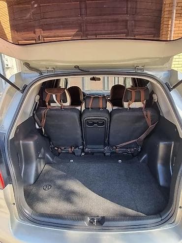 внедорожник авто: Toyota Corolla Verso: 2003 г., Механика, Бензин, Минивэн — 5