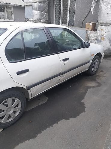 almera classic: Nissan Primera: 1990 г., 1.6 л, Механика, Бензин, Седан — 4