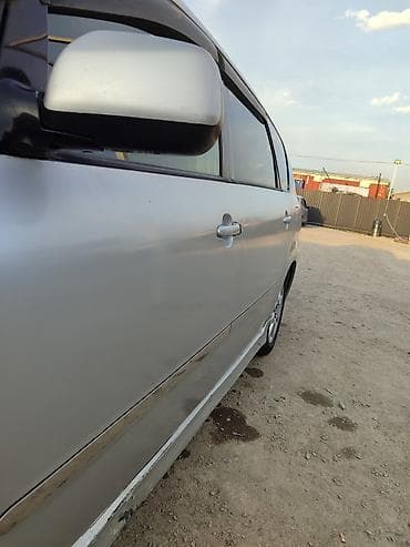 Toyota Verso: 2002 г., 2.4 л, Автомат, Бензин, Минивэн — 7