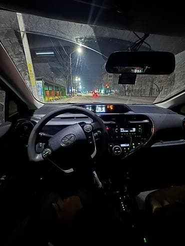 Toyota Aqua: 2019 г., 1.5 л, Вариатор, Гибрид, Хетчбек — 3