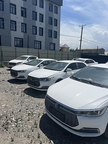 купить авто для такси: BYD Qin: 2023 г., Робот, Седан — 5