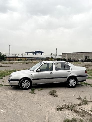 mazda mx5: Volkswagen Vento: 1997 г., 1.8 л, Механика, Бензин, Седан — 3