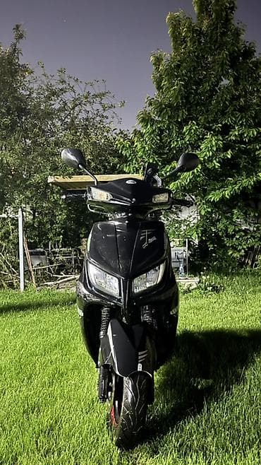 Скутерлер: Скутер түрү 125 куб. см, Бензин, Колдонулган — 2