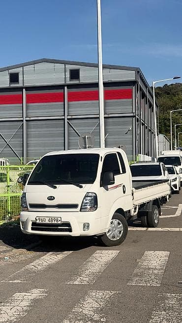 Kia Bongo III 1.3 ton, бортовой пикап Основное: - Тип: малотоннажный — 2