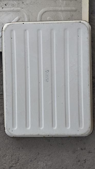 отходы хлеба: Эмалированные противни (2 шт.)2 год В наличии 4 шт. - Материал — 6