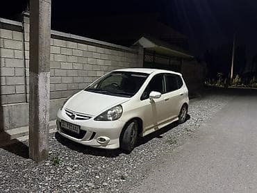 Транспорт: Honda Fit: 2004 г., 1.3 л, Автомат, Бензин, Хэтчбэк — 3