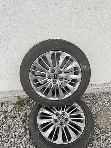 Колеса в сборе 215 / 55 / R 17, Зима, Б/у, Комплект, Легковые, Литые, отверстий - 5