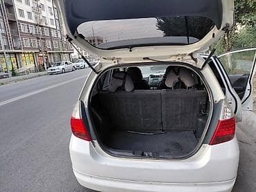 124 mers: Honda Fit: 2002 г., Хэтчбэк — 1