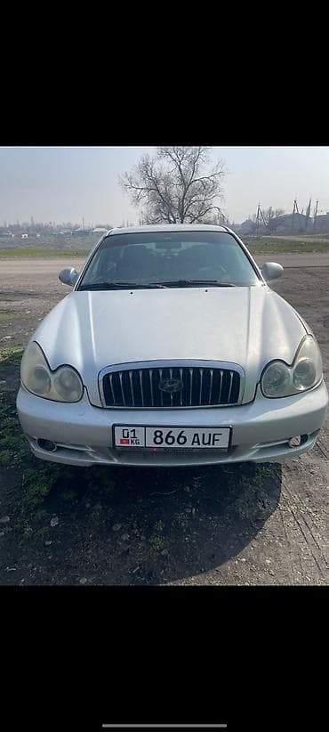 Унаа сатуу: Hyundai Sonata: 2001 г., 1.8 л, Кол менен иштөөчү, Бензин, Седан — 2